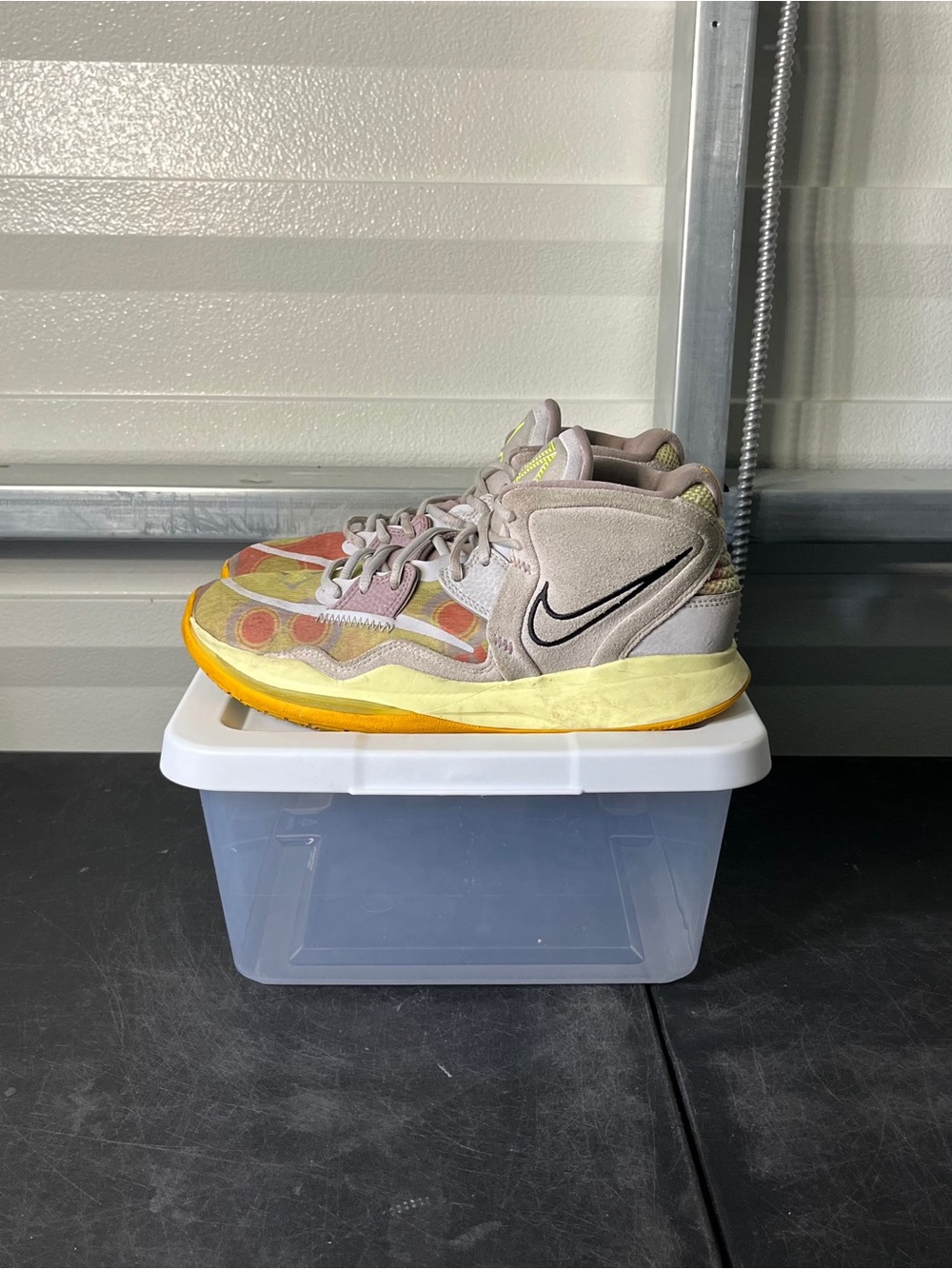 Size 8 - Nike Kyrie Infinity Iris Whisper Plum Fog